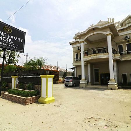 Hotel Grand Family Sungairampah Экстерьер фото